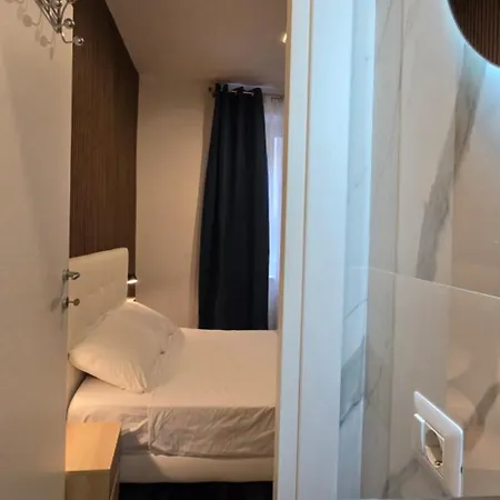 Napoli Central Stay Guest house *