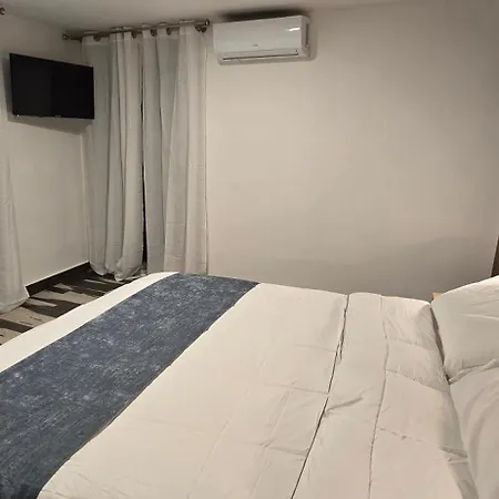 Napoli Central Stay Pensjonat