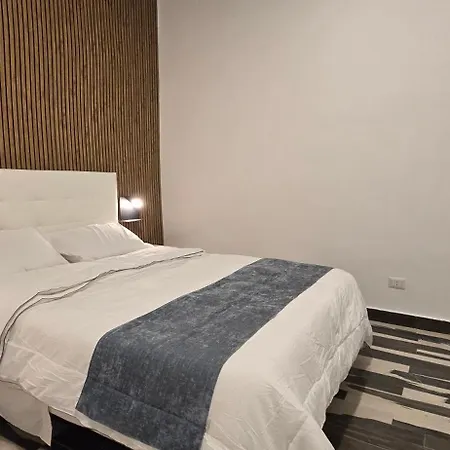 Napoli Central Stay Pensjonat *