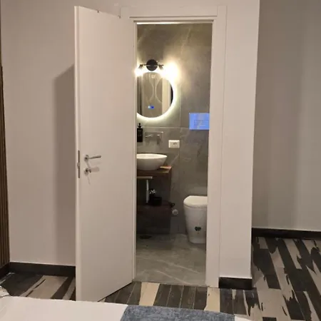 Napoli Central Stay Pensjonat Neapol