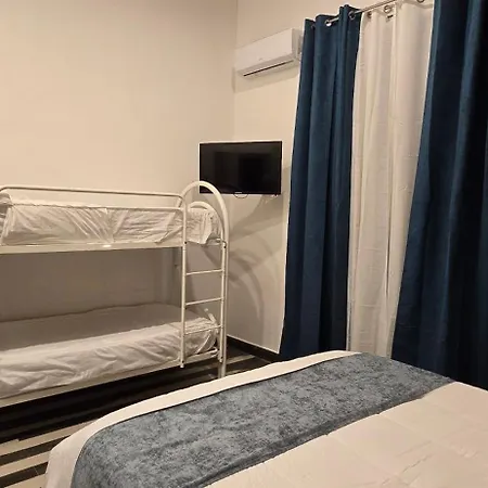 Pensjonat Napoli Central Stay *
