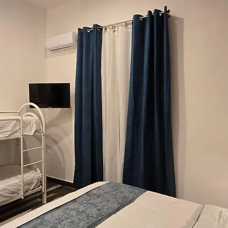 Napoli Central Stay Pensjonat *